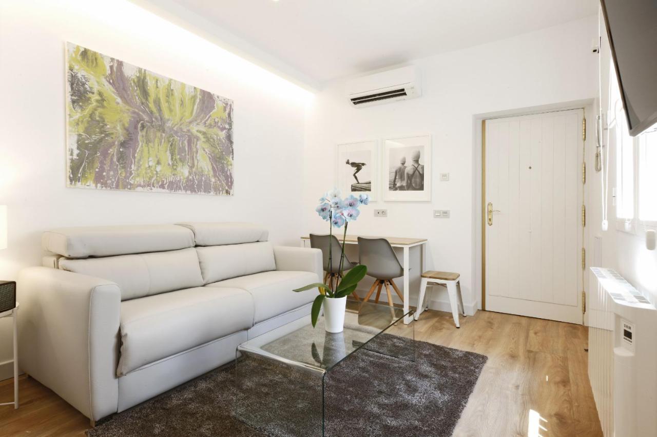 Angel Square Apartment Madrid Exterior photo