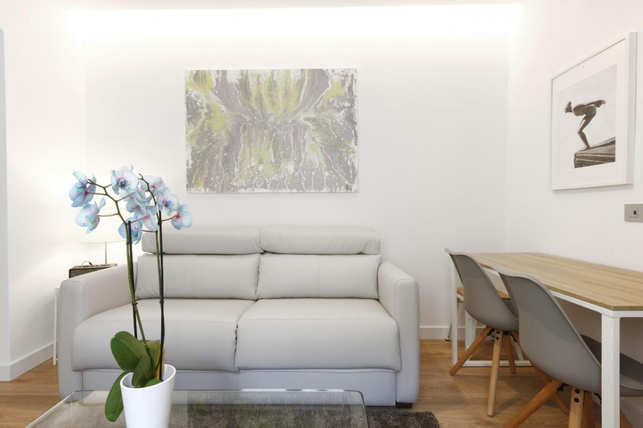 Angel Square Apartment Madrid Exterior photo