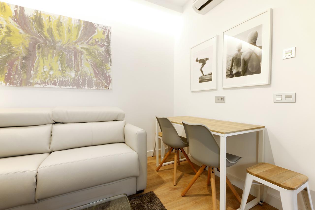 Angel Square Apartment Madrid Exterior photo
